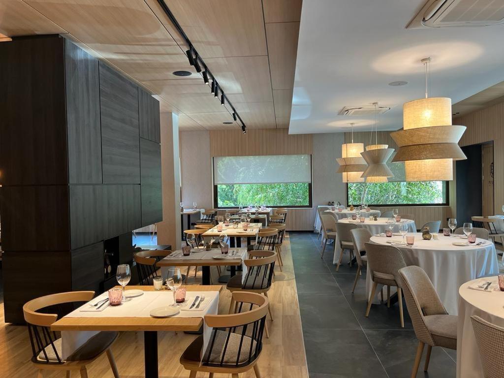 Hotel Restaurant Pessets & Spa Sort Exterior foto