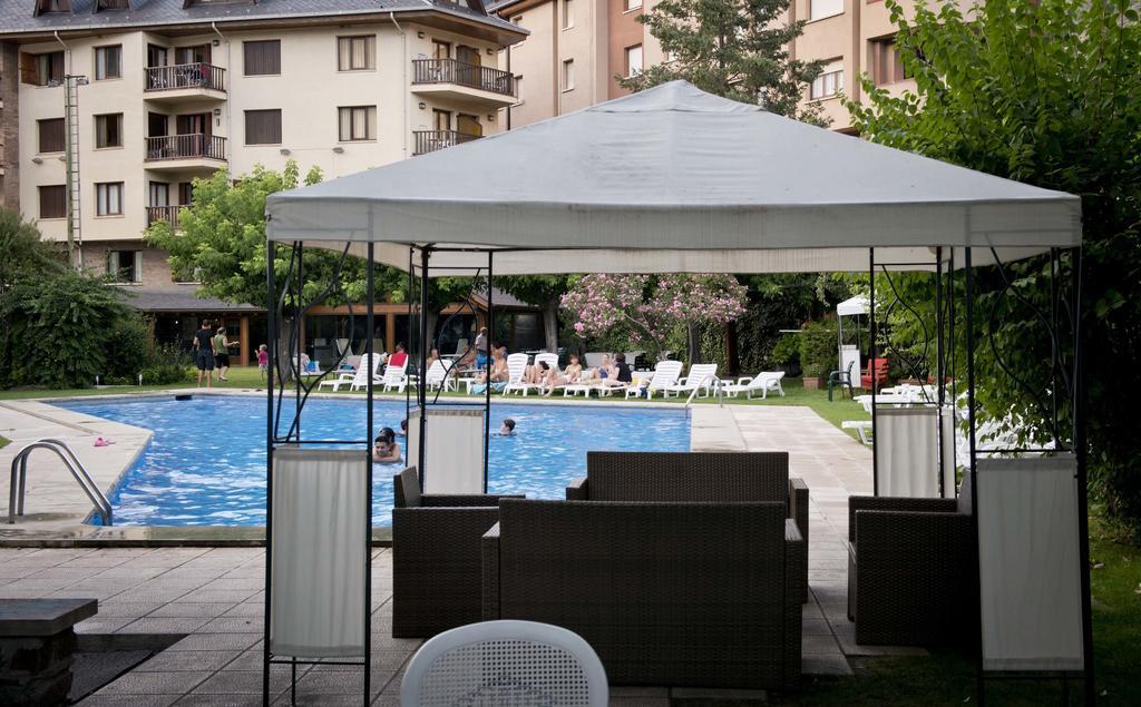 Hotel Restaurant Pessets & Spa Sort Exterior foto
