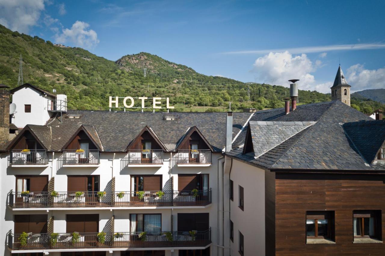 Hotel Restaurant Pessets & Spa Sort Exterior foto