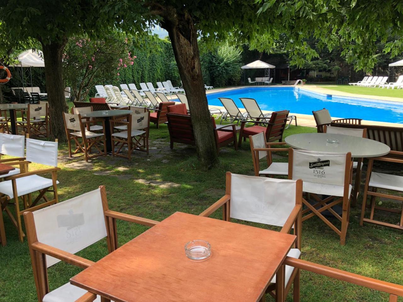 Hotel Restaurant Pessets & Spa Sort Exterior foto
